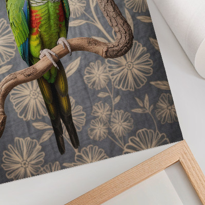 Póster con colores saturados Loro en una rama con flores color crema y fondo azul.