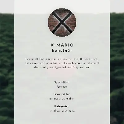 Póster con diseño minimalista de playa con mar en calma y cielo azul
