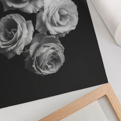 Póster con colores saturados Rosas blancas y negras, minimalismo, elegancia clásica