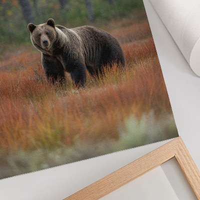 Lienzo decorativo moderno oso en el bosque otoñal que transmite naturalidad y paz