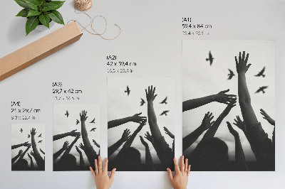 Póster con colores saturados Manos arriba estilo minimalista