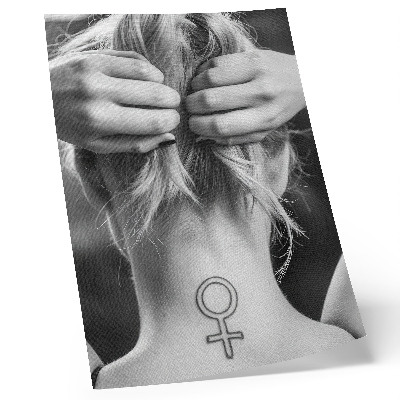 Lámina artística de alta calidad Elegancia en blanco y negro, minimalismo, un símbolo de feminidad.