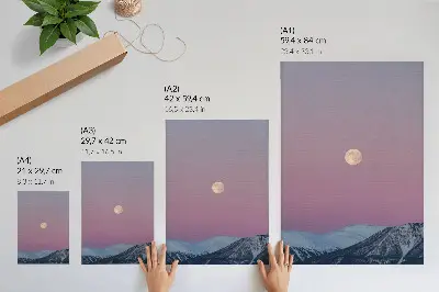 Lienzo decorativo moderno con diseño de montañas, atardecer y luna en cielo pastel