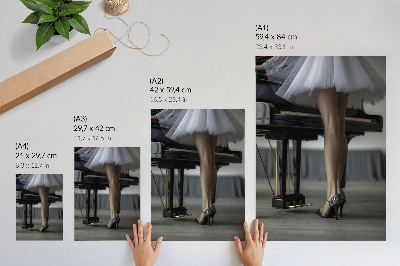 Lienzo decorativo moderno Bailarina al piano, elegancia y delicadeza.
