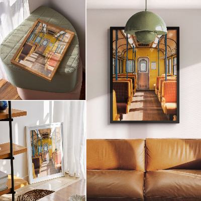 Lienzo decorativo moderno Interior del vagón amarillo con asientos naranjas