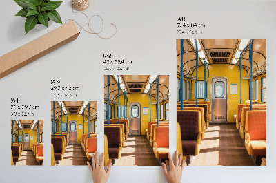 Lienzo decorativo moderno Interior del vagón amarillo con asientos naranjas