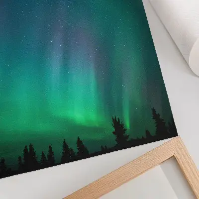 Póster de aurora boreal con cielo turquesa y estrellas centelleantes en colores saturados
