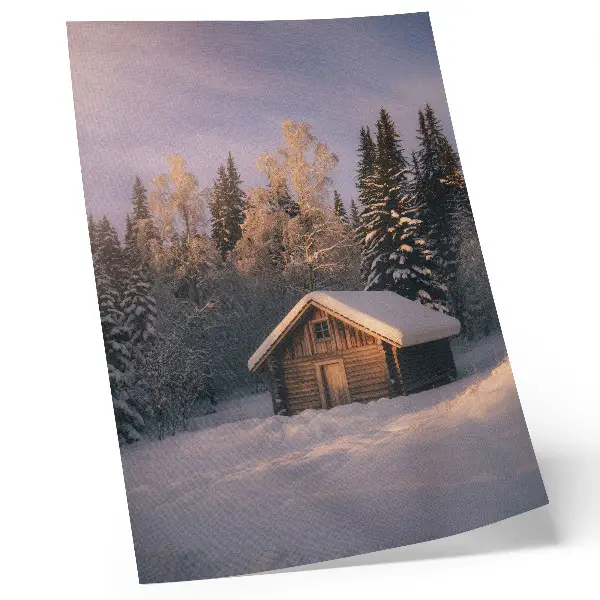 Lienzo decorativo moderno cabaña de madera en el bosque invernal con paisaje de paz, armonía y naturaleza