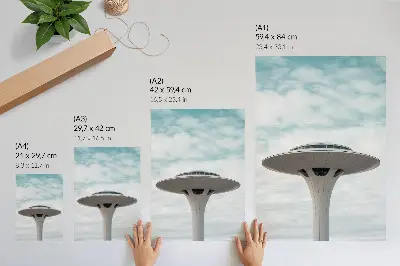 Póster de edificio futurista con colores saturados contra el cielo