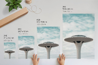 Póster con colores saturados Un edificio futurista contra el cielo