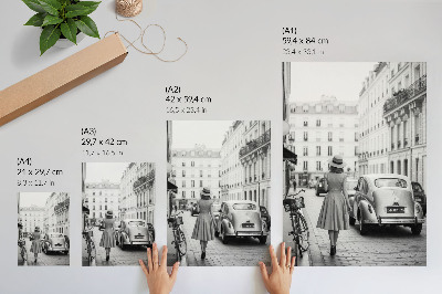 Lámina artística de alta calidad Mujer con encanto retro en un coche clásico de la ciudad