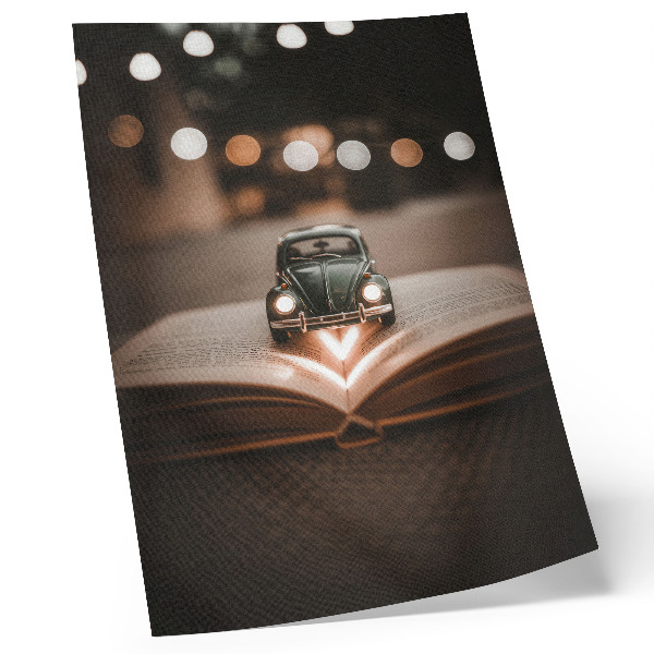 Lámina artística de alta calidad Cochecito en miniatura sobre un libro con luces mágicas