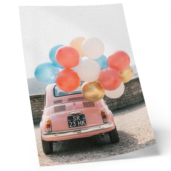 Póster Coche rosa con globos en el fondo retro.