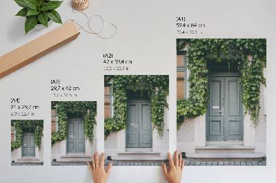 Lienzo decorativo moderno Vides verdes, puertas grises, composición armoniosa