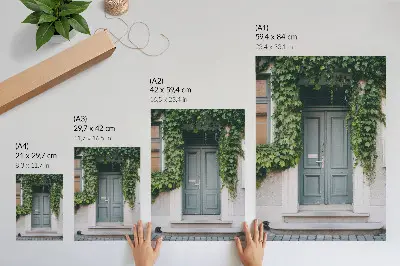 Lienzo decorativo moderno vides verdes, puertas grises y composición armoniosa