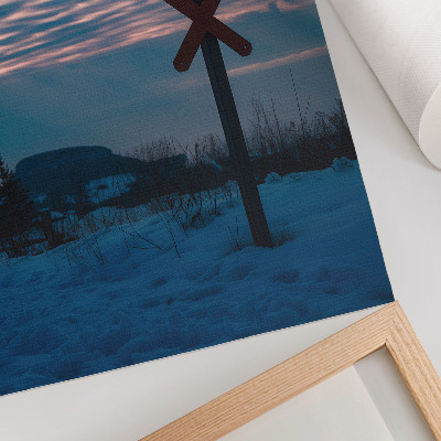 Póster Paisaje invernal atmosférico, nubes coloridas, letrero solitario