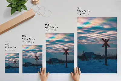 Póster paisaje invernal atmosférico con nubes coloridas y un letrero solitario