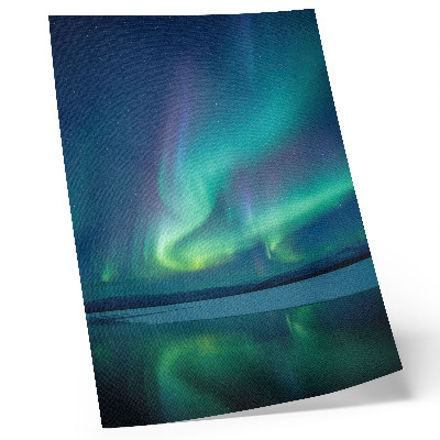Lámina artística de alta calidad Las auroras boreales con el hermoso paisaje nocturno de fondo.