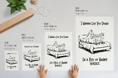 Lámina artística de alta calidad con ilustraciones humorísticas de animales formados por texto en blanco y negro
