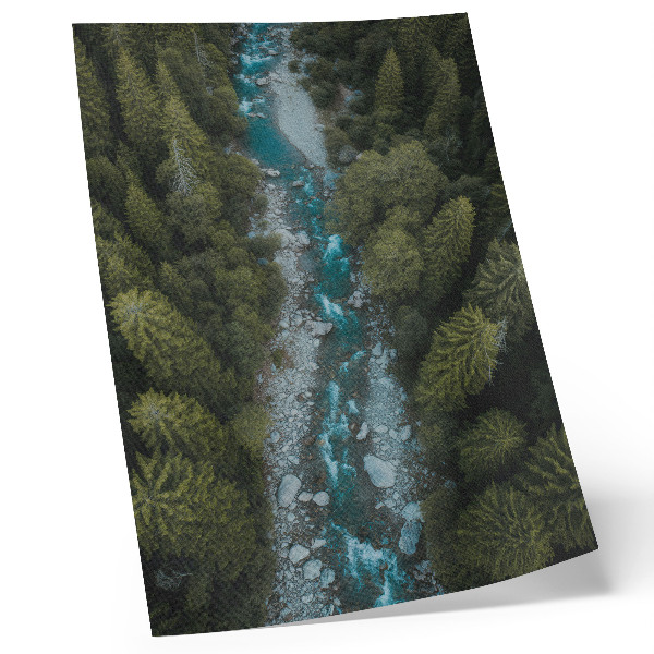 Póster con colores saturados Río de bosque verde armonía natural
