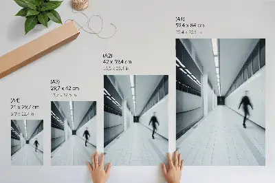 Póster de pasillo moderno en tonos blancos y grises con colores saturados