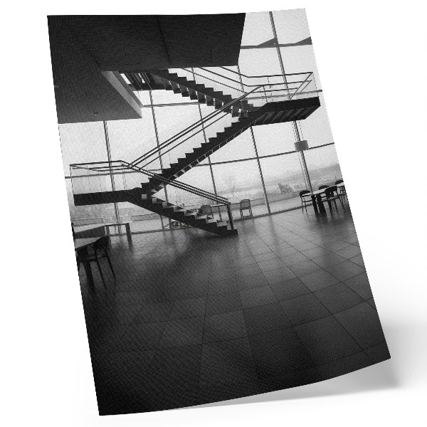 Póster con colores saturados Escaleras modernas de elegancia geométrica