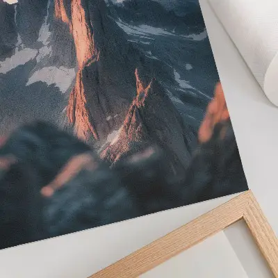 Lámina artística de alta calidad montañas a la luz del atardecer en tonos pastel