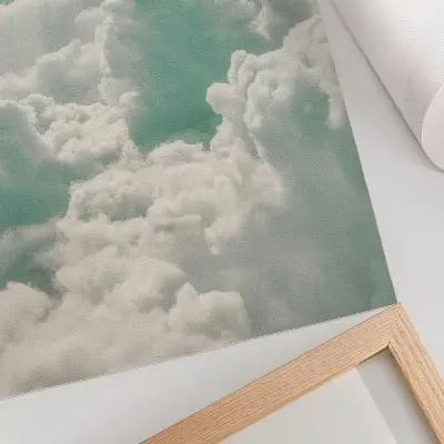 Póster nubes en el cielo azul con diseño de paz y armonía
