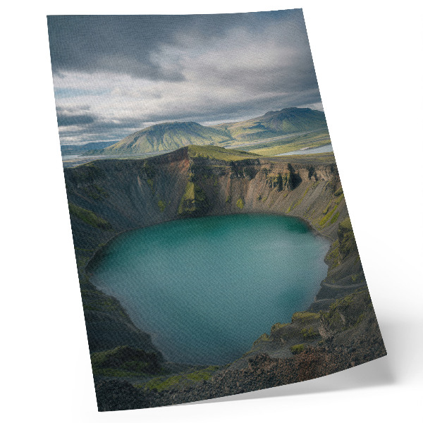 Lienzo decorativo moderno Lago turquesa, montañas, hermosas nubes