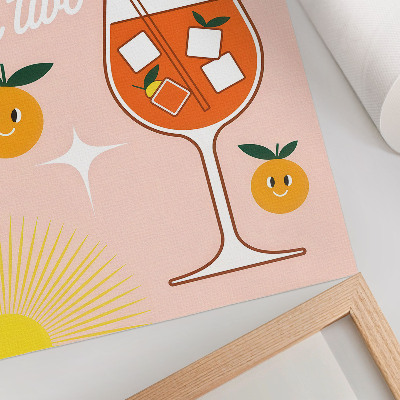 Póster con colores saturados Letras de frutas sonrientes de color naranja y amarillo