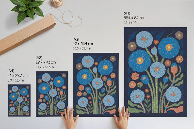 Póster con colores saturados Flores azules, detalles en naranja, fondo azul marino