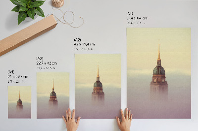 Lienzo decorativo moderno torre en la niebla con colores delicados y composición apacible