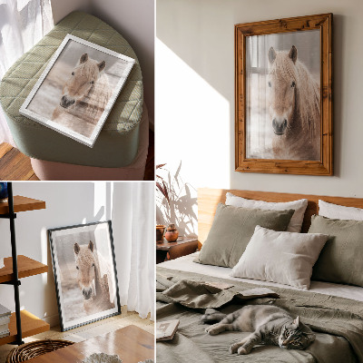 Lienzo decorativo moderno caballo en invierno con colores suaves que evocan paz y naturaleza