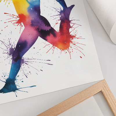 Póster con colores saturados Una figura de colores brillantes con una espada.