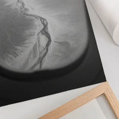 Póster de naturaleza con colores saturados con perspectiva de vuelo y estética minimalista