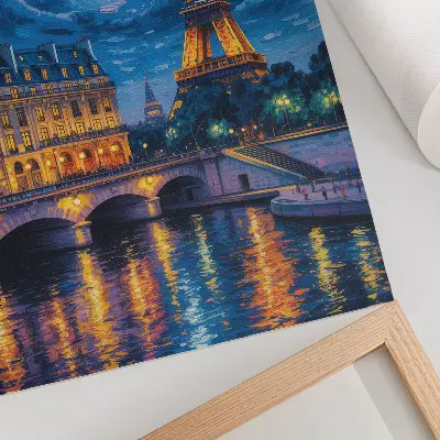 Póster de París de noche con la luna llena y la Torre Eiffel con colores saturados