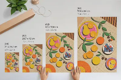 Póster de frutas composición dinámica sobre fondo geométrico con colores saturados