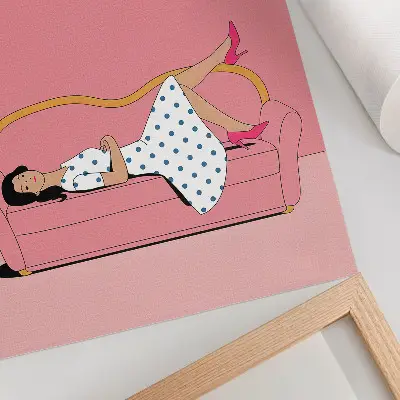 Lámina artística de alta calidad escena de relajación tranquila con una mujer en un sofá rosa