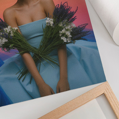 Lienzo decorativo moderno Mujer con flores al atardecer.