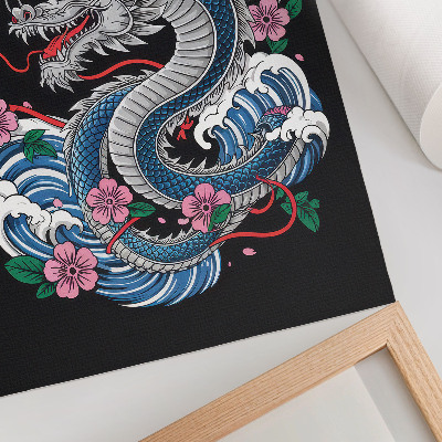 Póster Un dragón entre flores y olas, una composición dinámica.