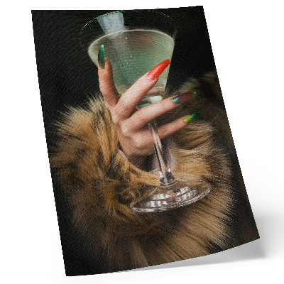 Póster con colores saturados Mano con uñas de colores, piel de cristal