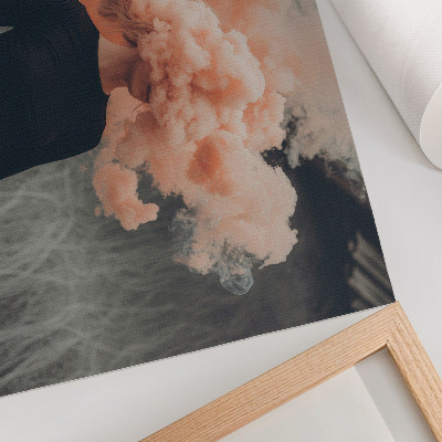 Lámina para cuadro Un personaje con una nube de humo naranja en lugar de cabeza.