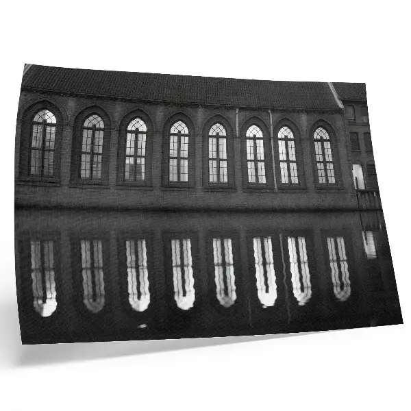 Arte de pared diseño arquitectónico de simetría y reflejo elegante