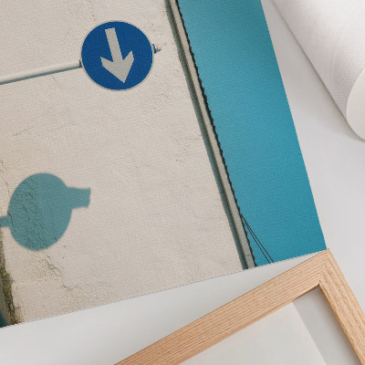 Lámina para cuadro Un letrero minimalista sobre una pared blanca.