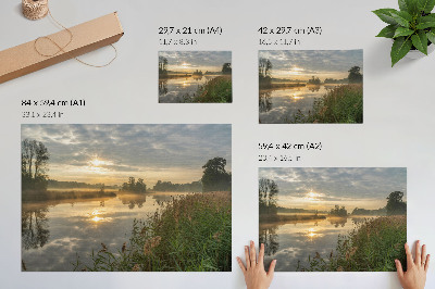 Arte de pared Una mañana brumosa junto al lago con reflejos de la naturaleza.