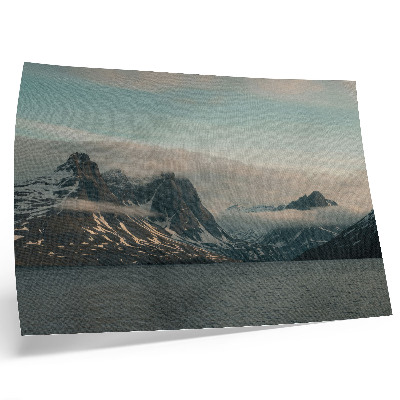 Arte de pared Montañas monumentales a la sombra de la paz y las nubes.