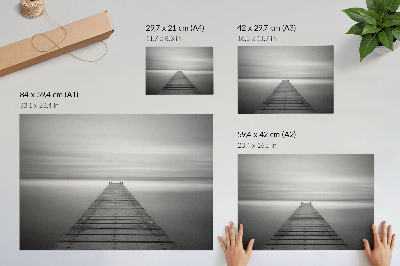 Póster Muelle monocromático, superficie tranquila, elegancia.