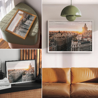 Arte de pared Una ciudad nocturna con una arquitectura majestuosa.