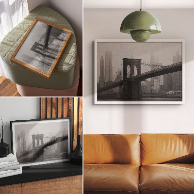Lámina para cuadro El puente y la ciudad en tonos grises, paz y elegancia.