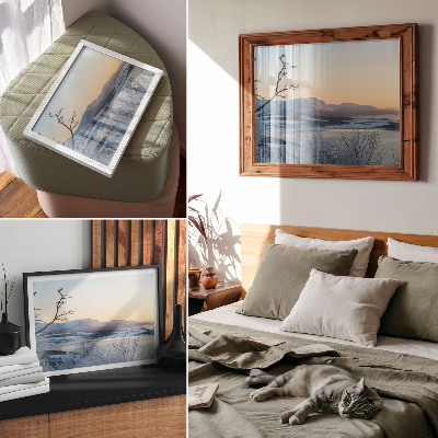Arte de pared Paisaje invernal de montañas, agua y árboles al atardecer.